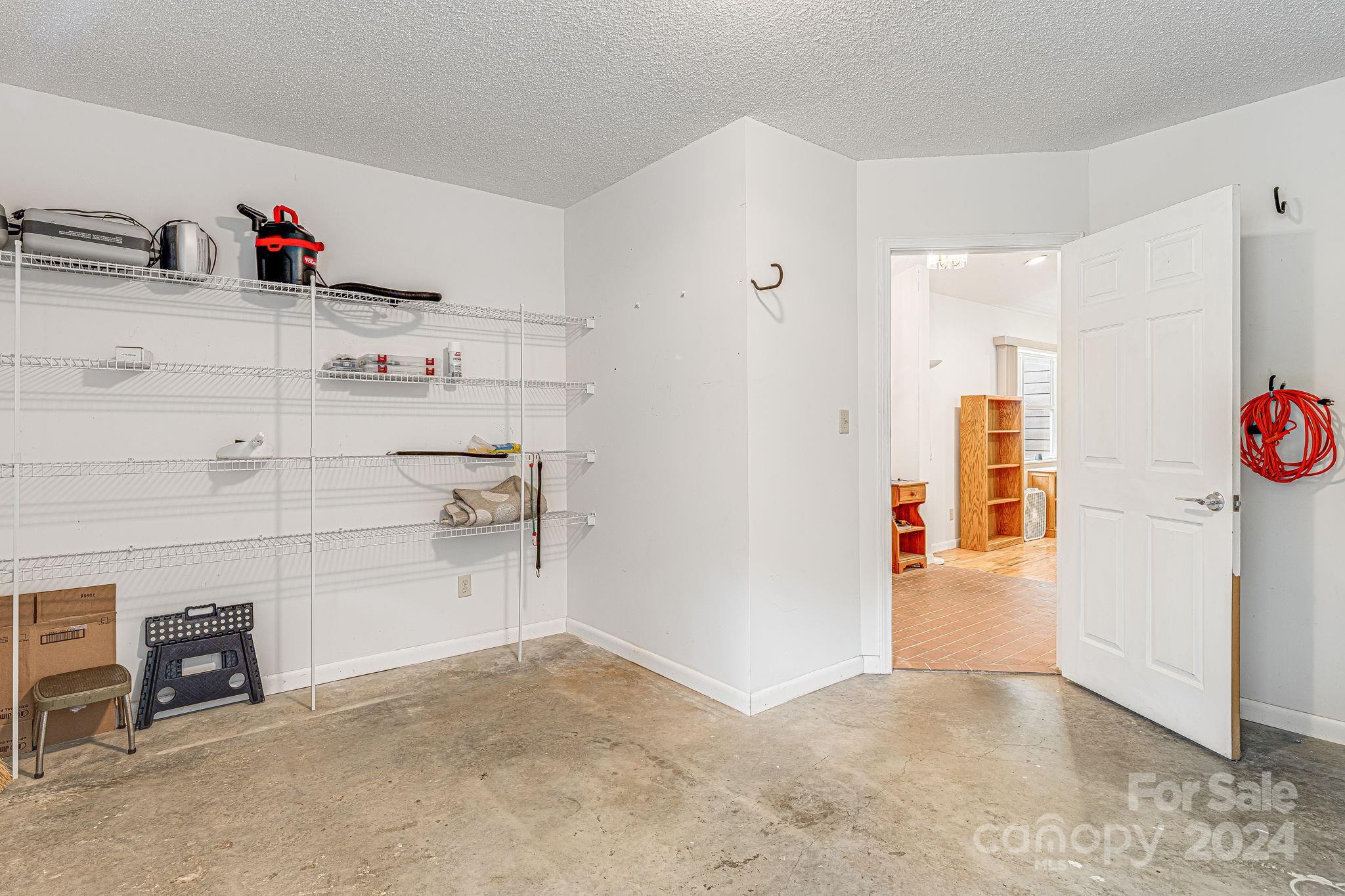 70 Landis Lane Burnsville NC 28714