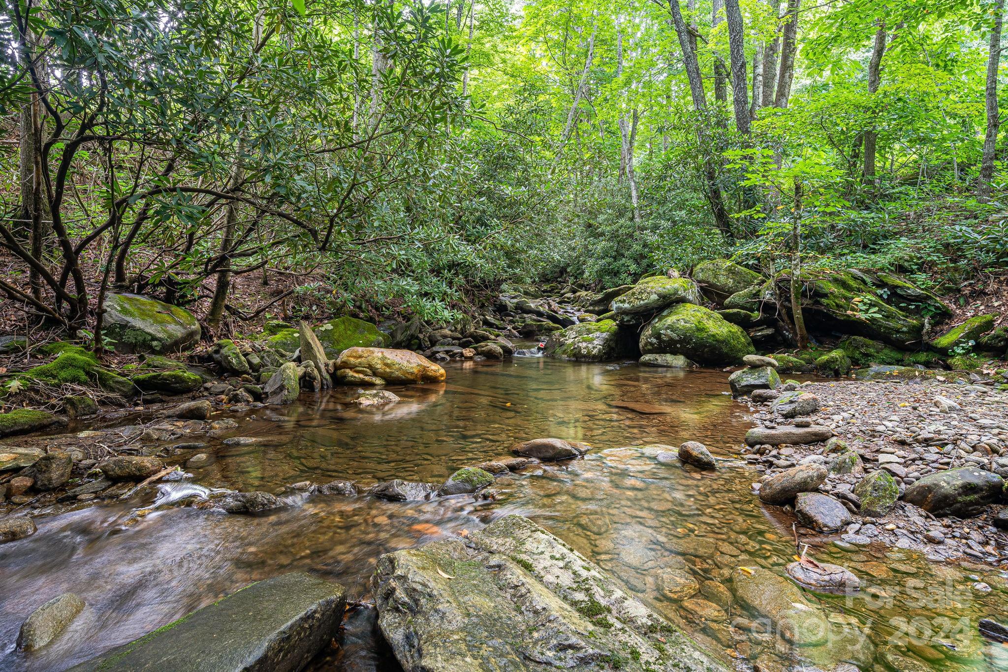 70 Landis Lane Burnsville NC 28714