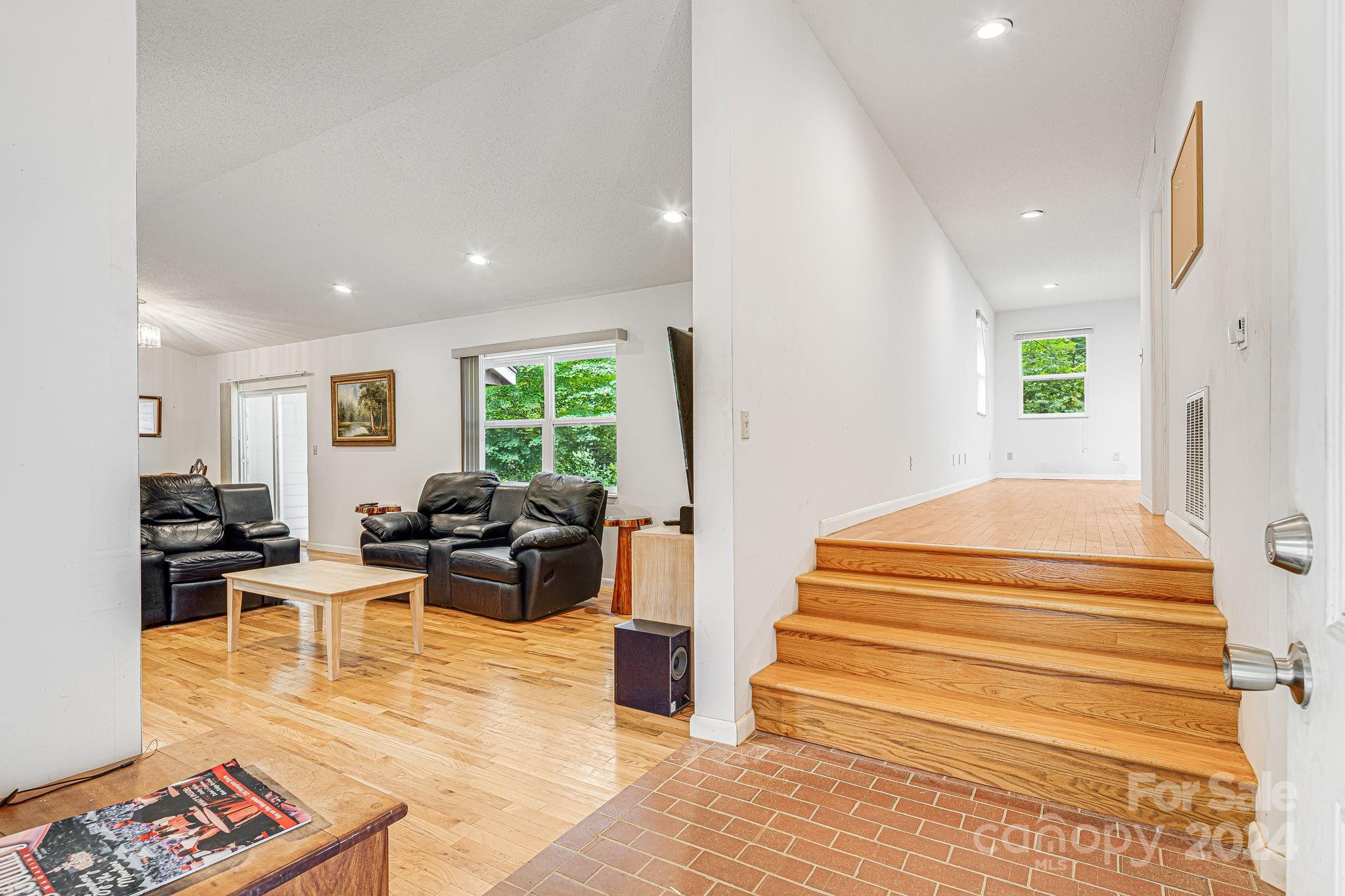 70 Landis Lane Burnsville NC 28714