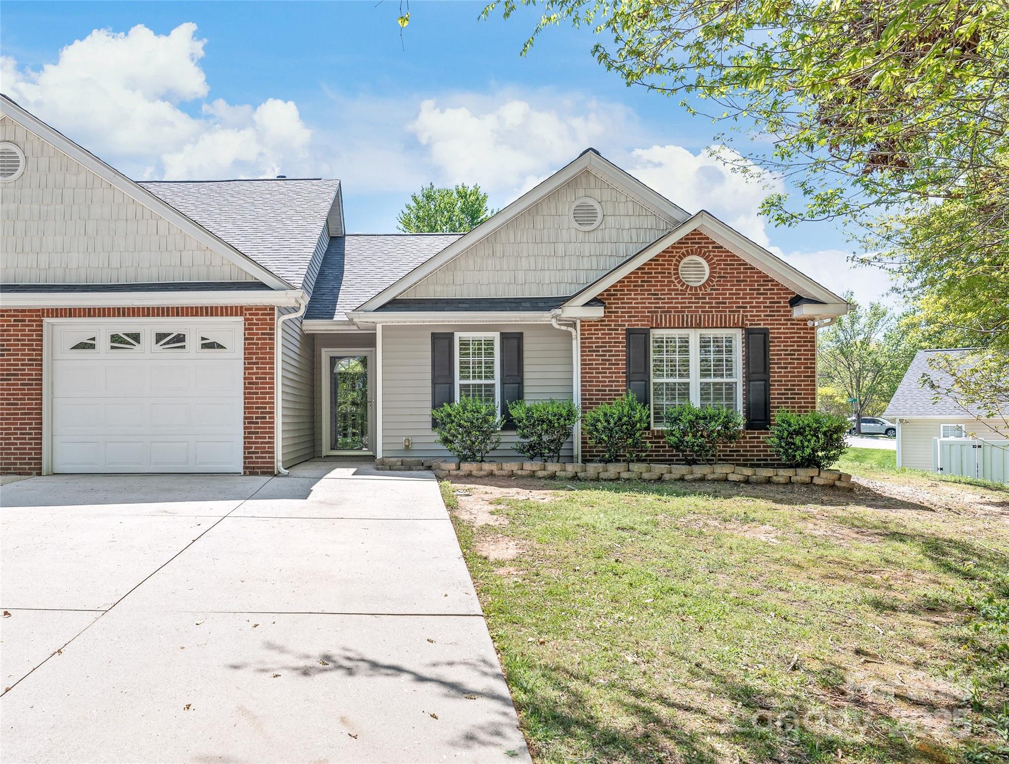 219 Edinburgh Court Mount Holly NC 28120