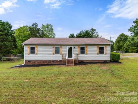 5129 Harmony Church Road Edgemoor SC 29712
