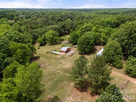 5129 Harmony Church Road Edgemoor SC 29712