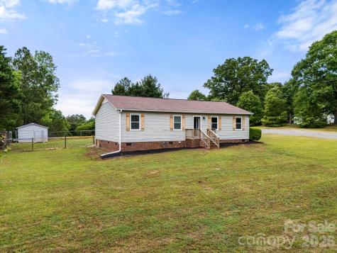 5129 Harmony Church Road Edgemoor SC 29712