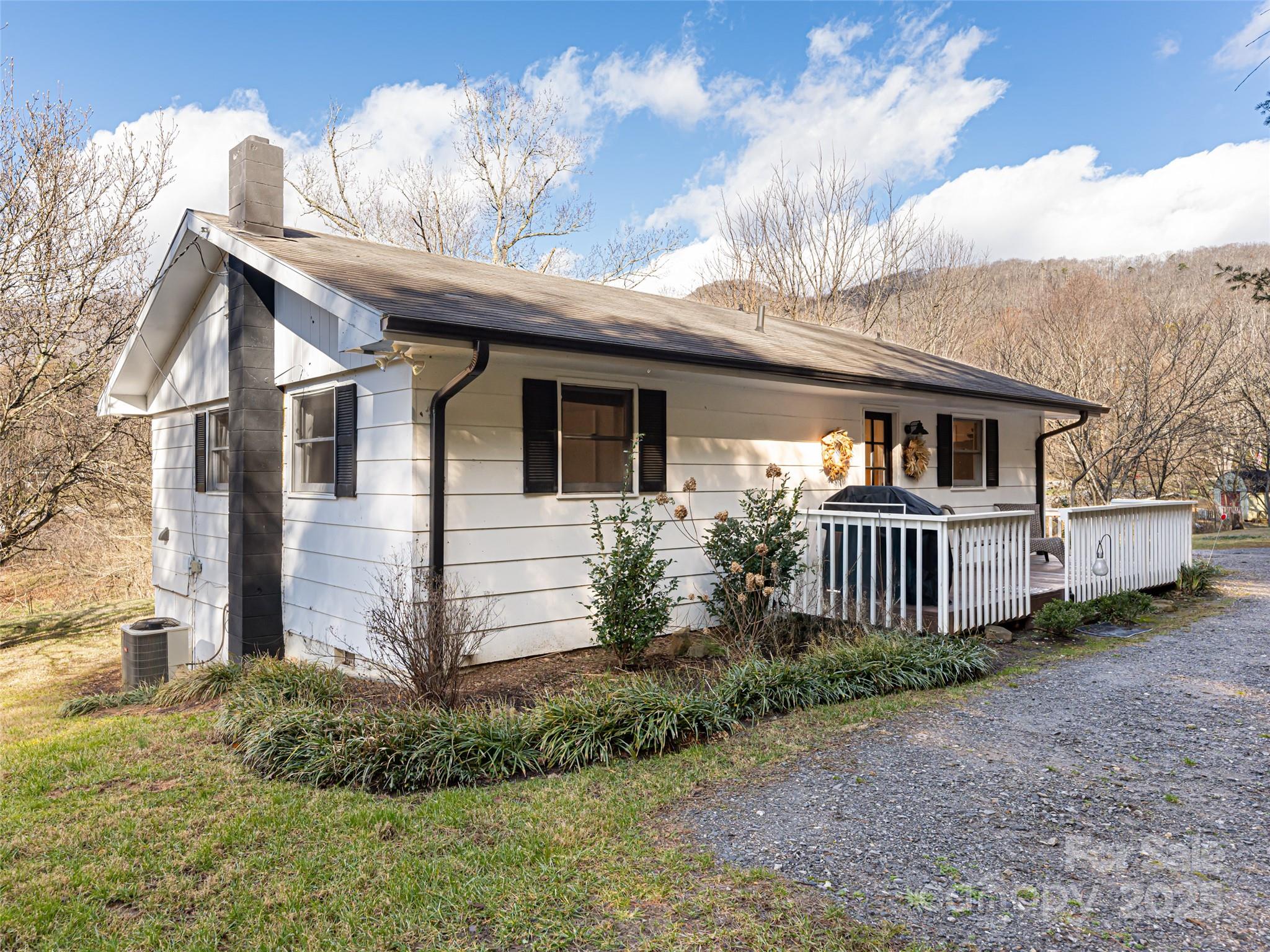 125 Old Fort Road Fairview NC 28730