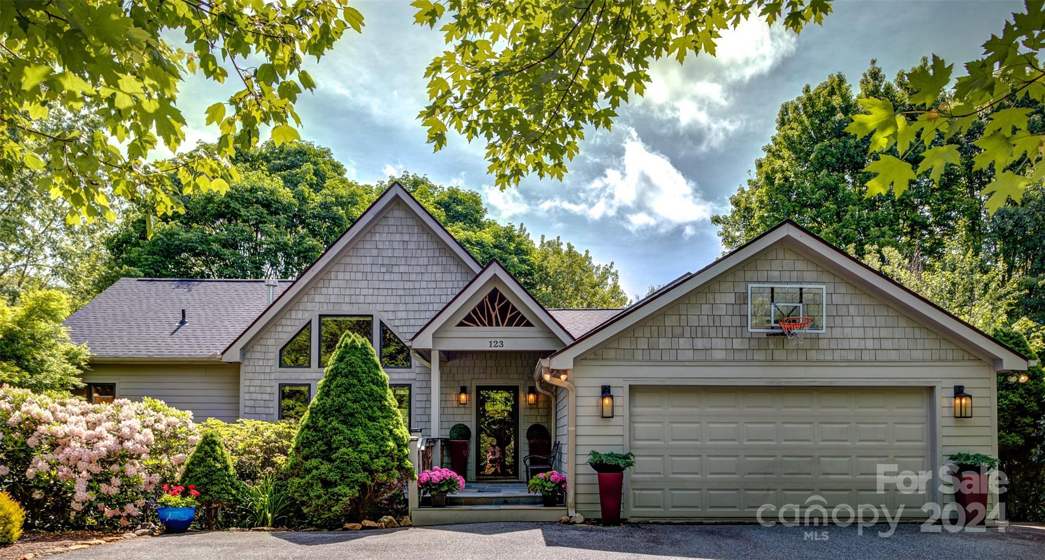 123 Grassy Knoll Way Blowing Rock NC 28605