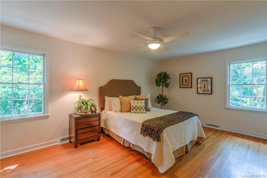 1301 E Barden Road Charlotte NC 28226