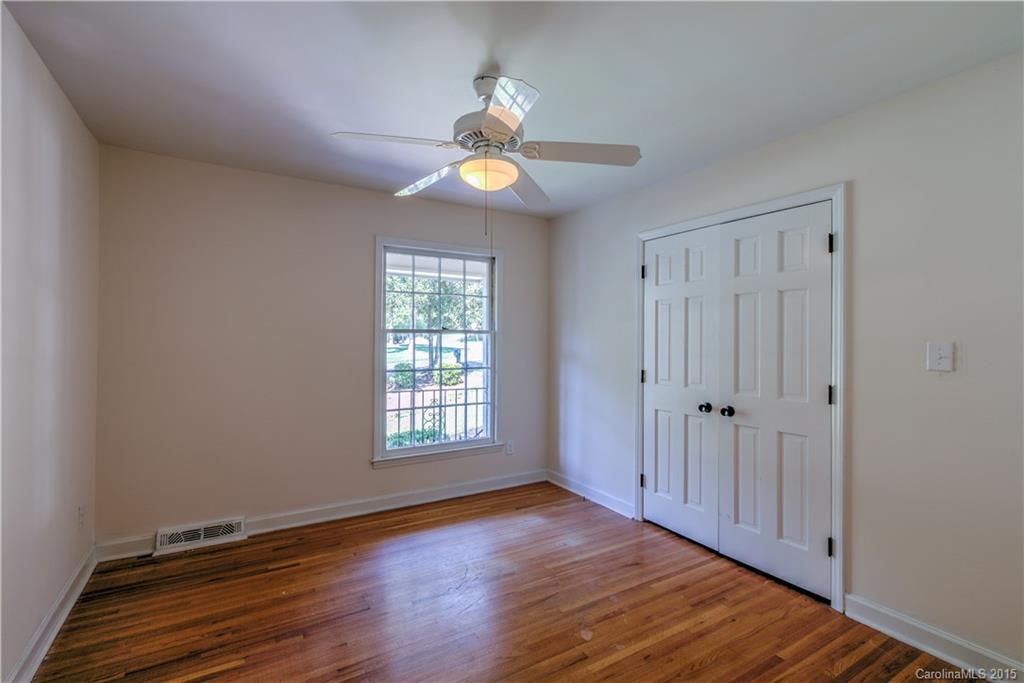 1301 E Barden Road Charlotte NC 28226