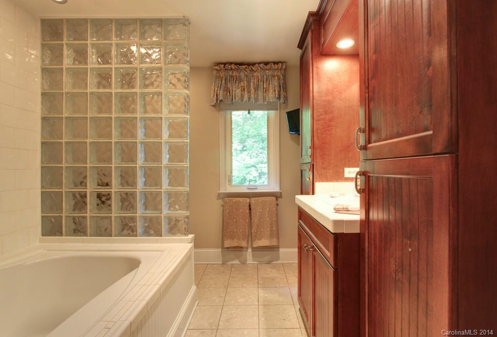 701 Madras Lane Charlotte NC 28211