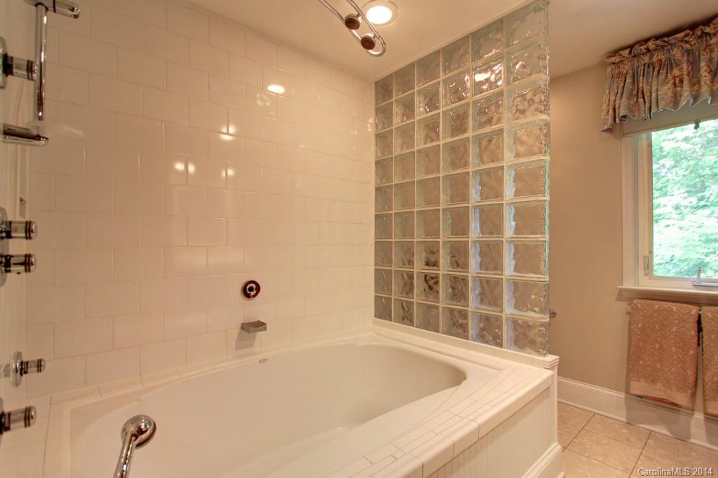 701 Madras Lane Charlotte NC 28211