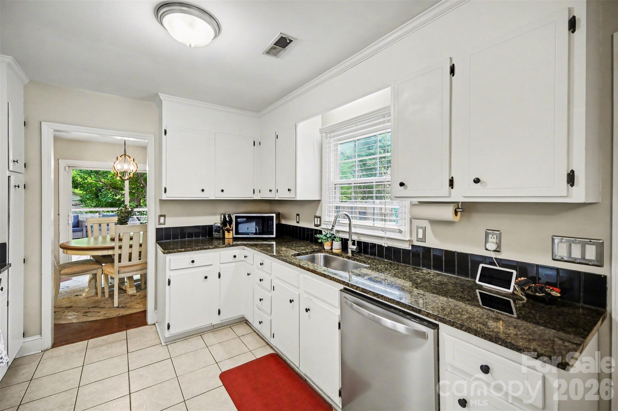 2706 Lytham Drive Charlotte NC 28210