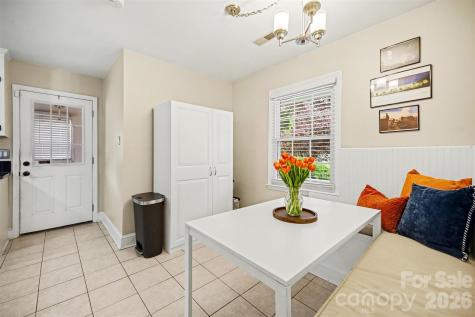 2706 Lytham Drive Charlotte NC 28210