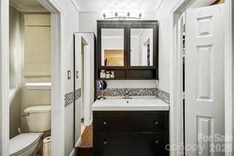 2706 Lytham Drive Charlotte NC 28210