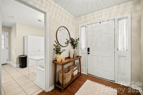 2706 Lytham Drive Charlotte NC 28210