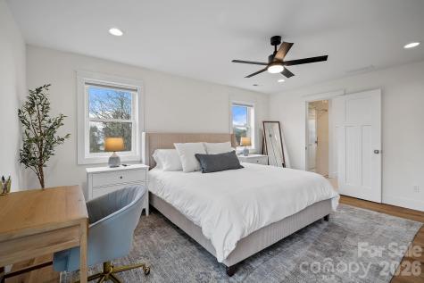 729 Poodle Way Asheville NC 28806