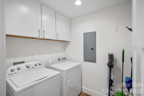 729 Poodle Way Asheville NC 28806