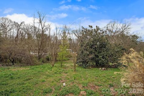 729 Poodle Way Asheville NC 28806