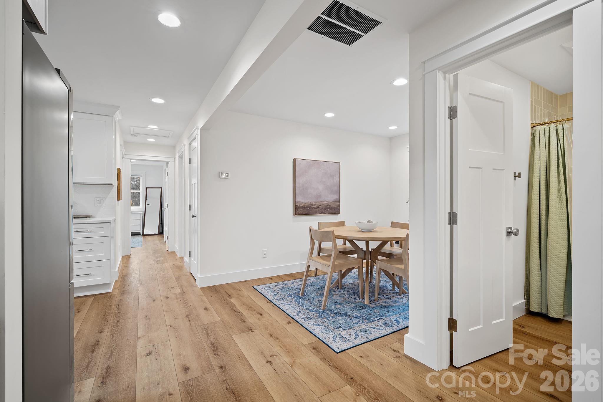 729 Poodle Way Asheville NC 28806