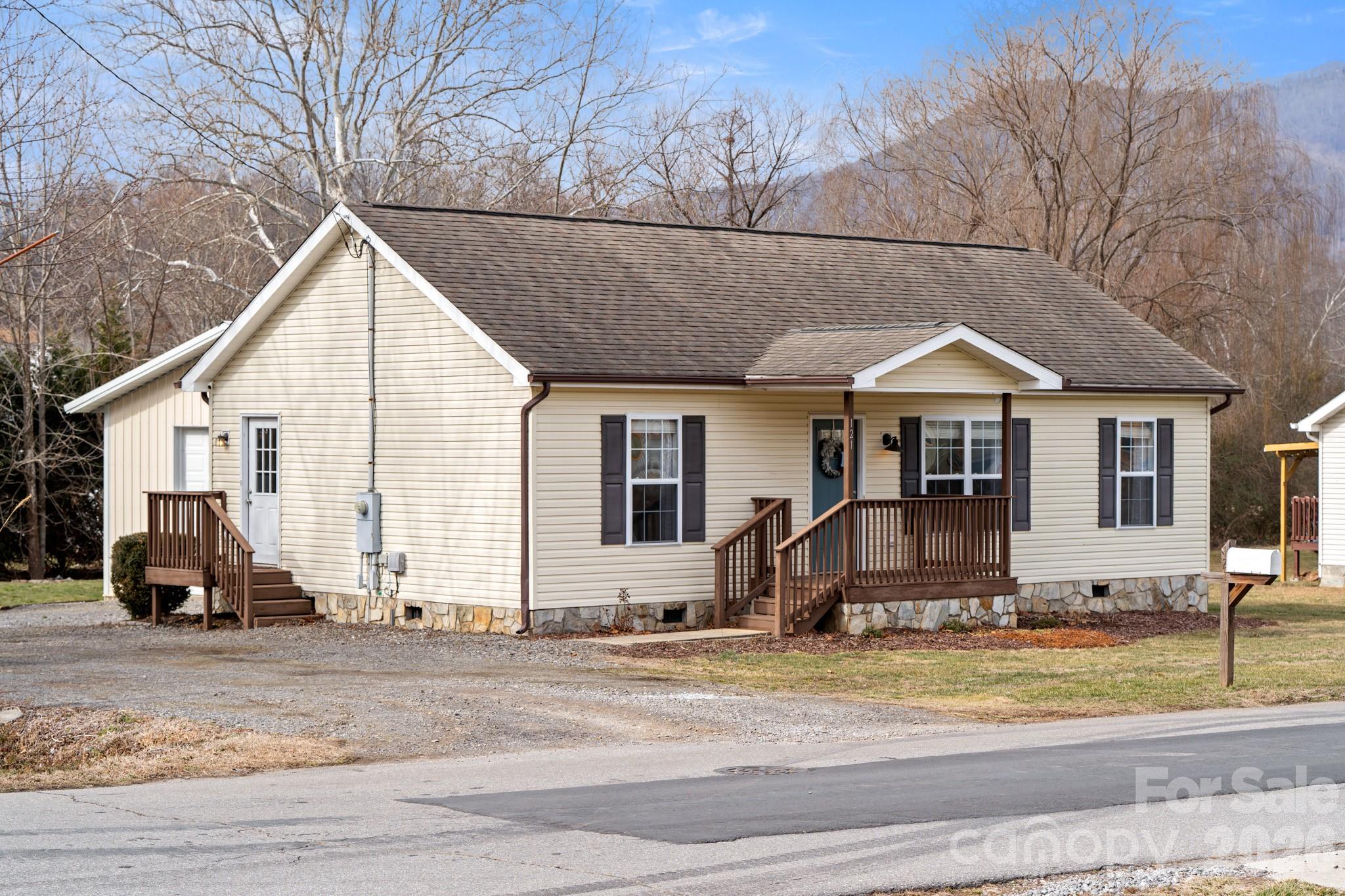 121 James Street Clyde NC 28721