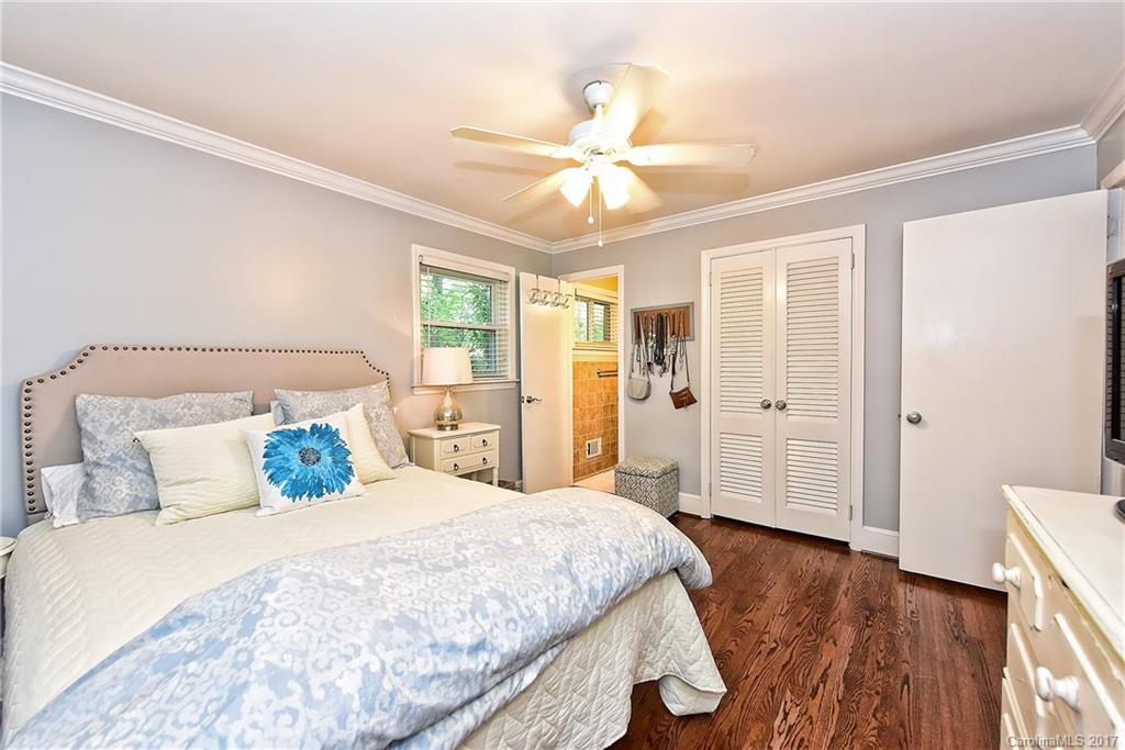 5827 Brookhaven Road Charlotte NC 28210