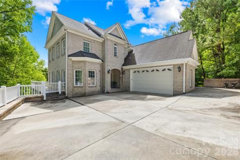 569 Living Waters Drive Great Falls SC 29055