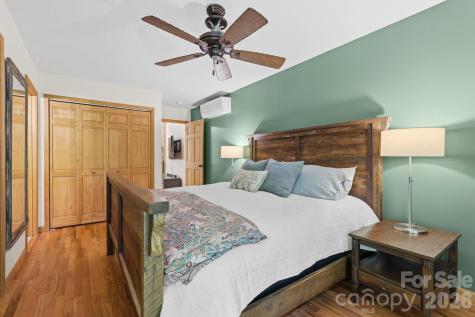 500 Winter Star Road Burnsville NC 28714