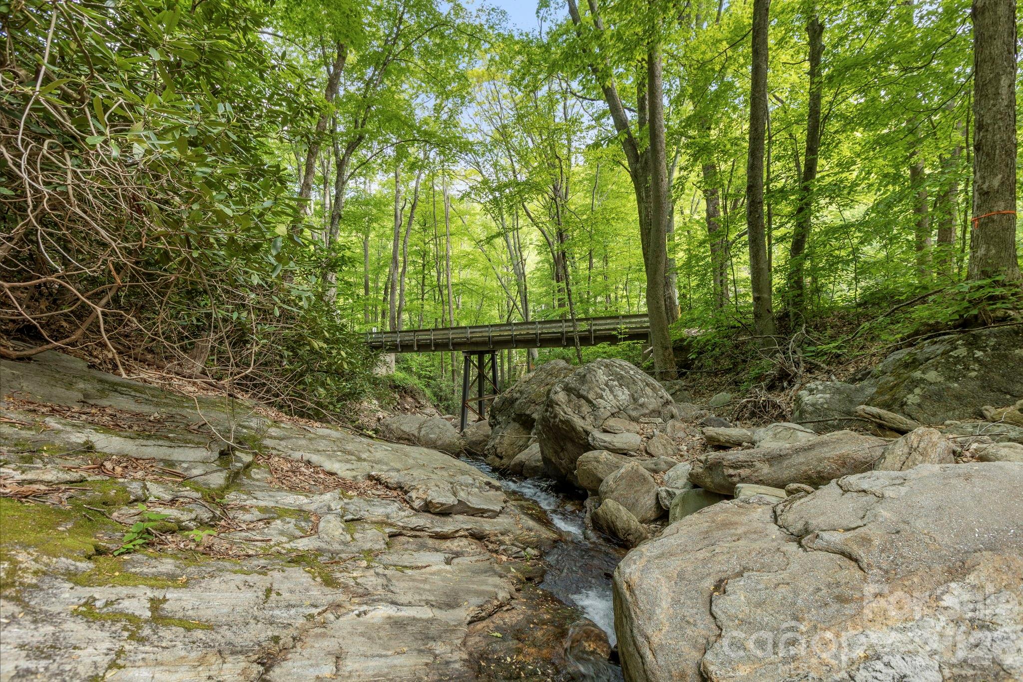 500 Winter Star Road Burnsville NC 28714
