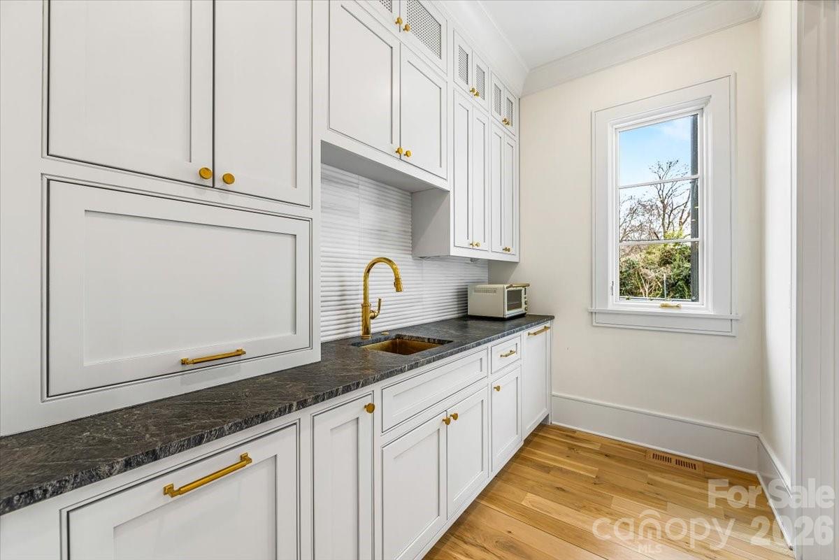 1614 Princeton Avenue Charlotte NC 28209