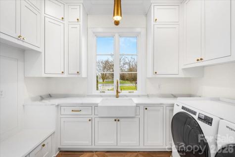1614 Princeton Avenue Charlotte NC 28209