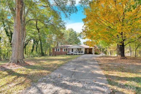 841 Knowles Drive Dallas NC 28034
