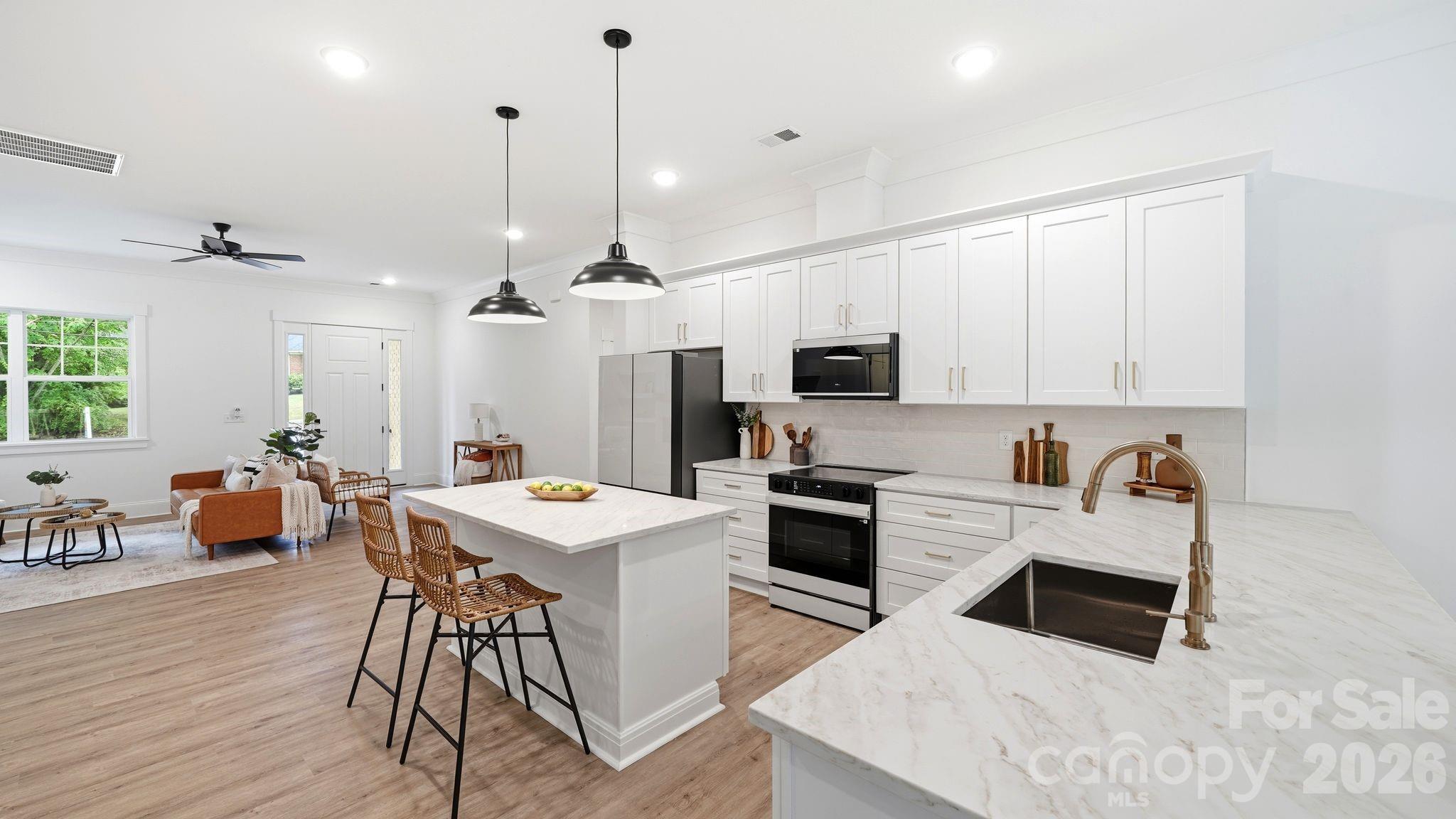 825 Breezewood Drive Charlotte NC 28262