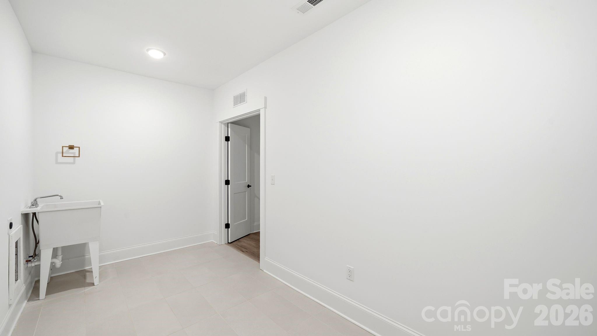825 Breezewood Drive Charlotte NC 28262