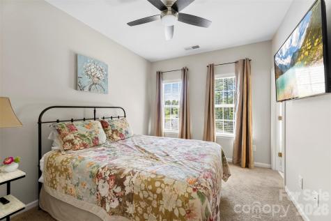 4317 Courtly Lane Belmont NC 28012