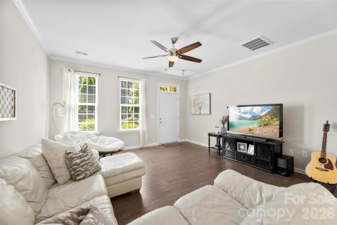 4317 Courtly Lane Belmont NC 28012