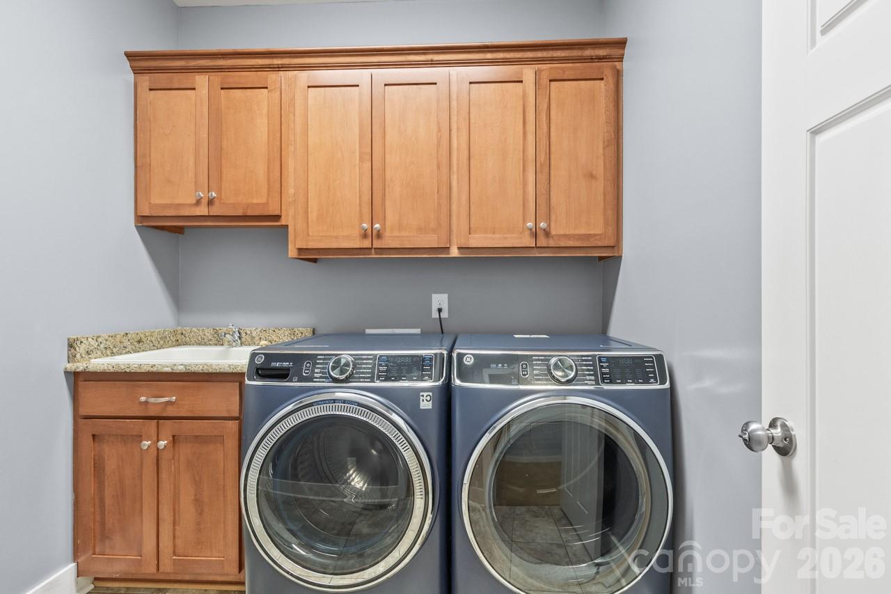 2411 Carriage Lane Lincolnton NC 28092