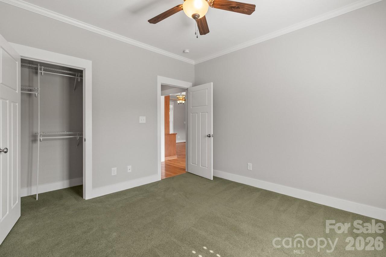 2411 Carriage Lane Lincolnton NC 28092
