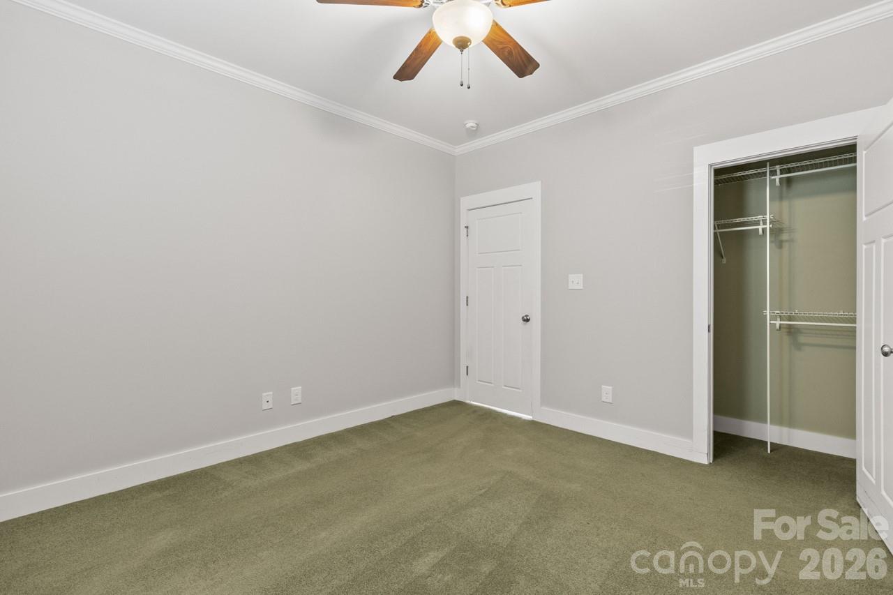2411 Carriage Lane Lincolnton NC 28092