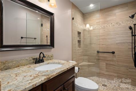 54 Lake Pointe Circle Hendersonville NC 28792