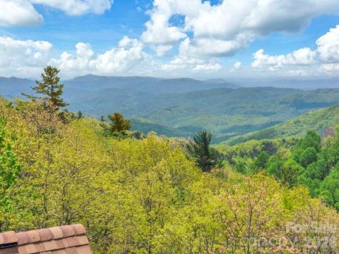 380 Greystone Drive Boone NC 28607