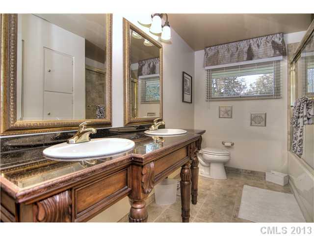 5622 Riviere Drive Charlotte NC 28211