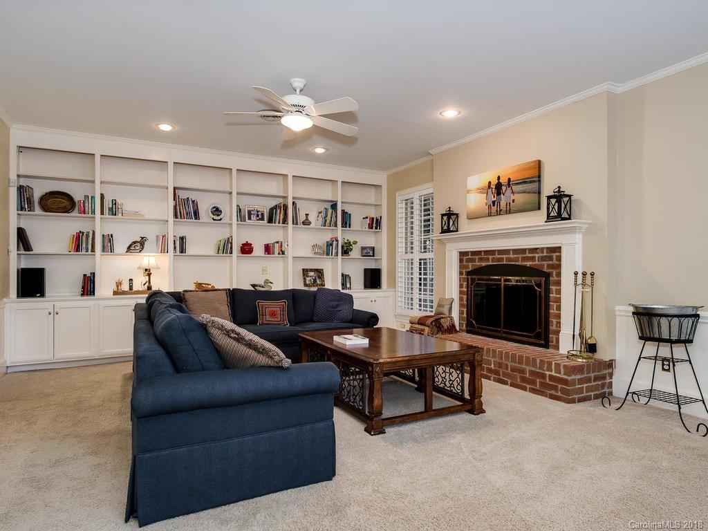 5616 Hillingdon Road Charlotte NC 28226