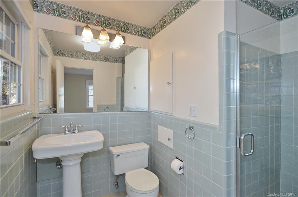 36 Woodcrest Road Asheville NC 28804
