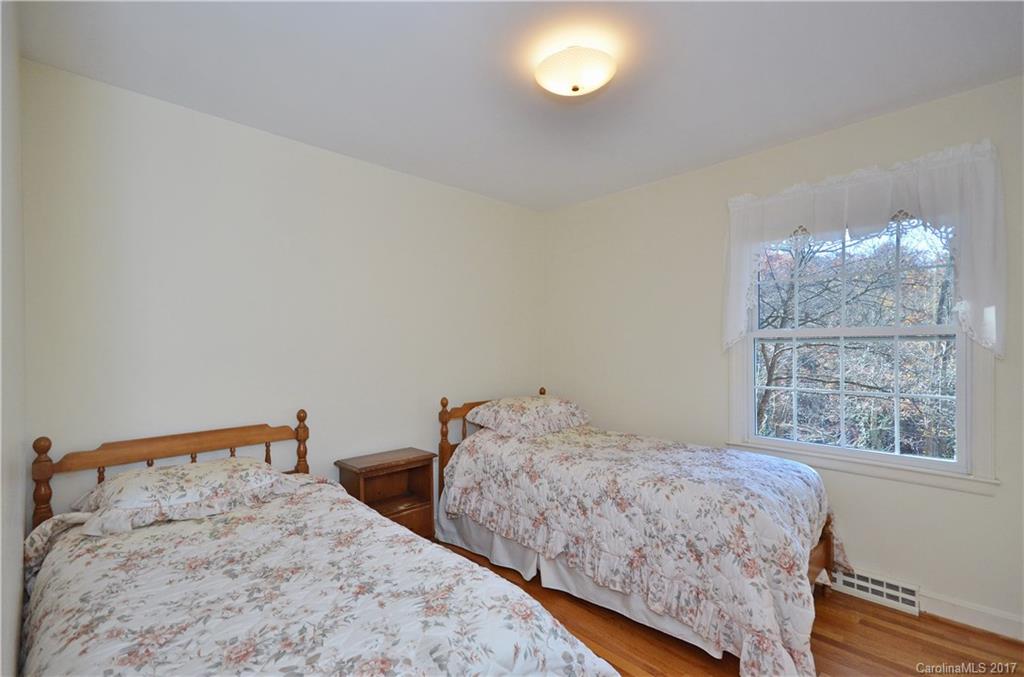 36 Woodcrest Road Asheville NC 28804