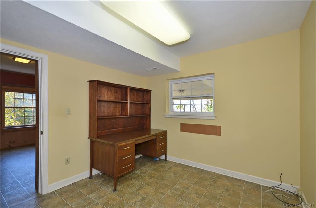 36 Woodcrest Road Asheville NC 28804