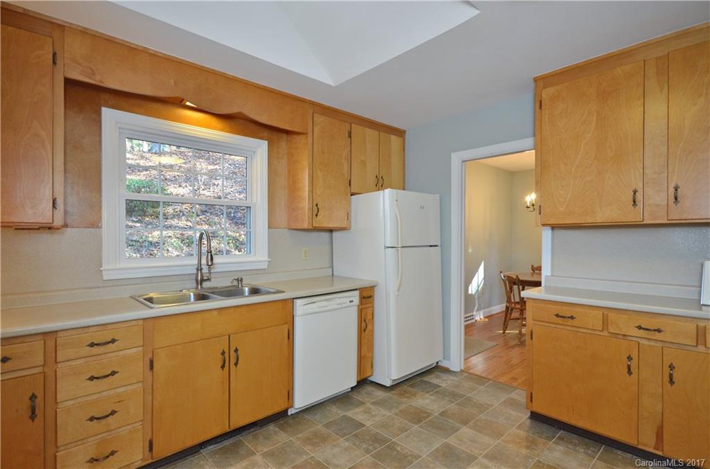 36 Woodcrest Road Asheville NC 28804