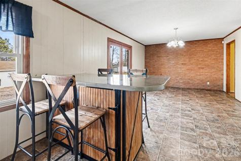 238 Lakeview Drive Blacksburg SC 29702