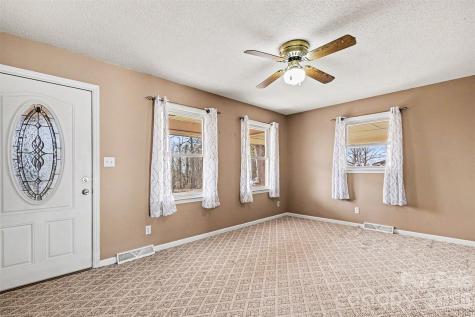 238 Lakeview Drive Blacksburg SC 29702