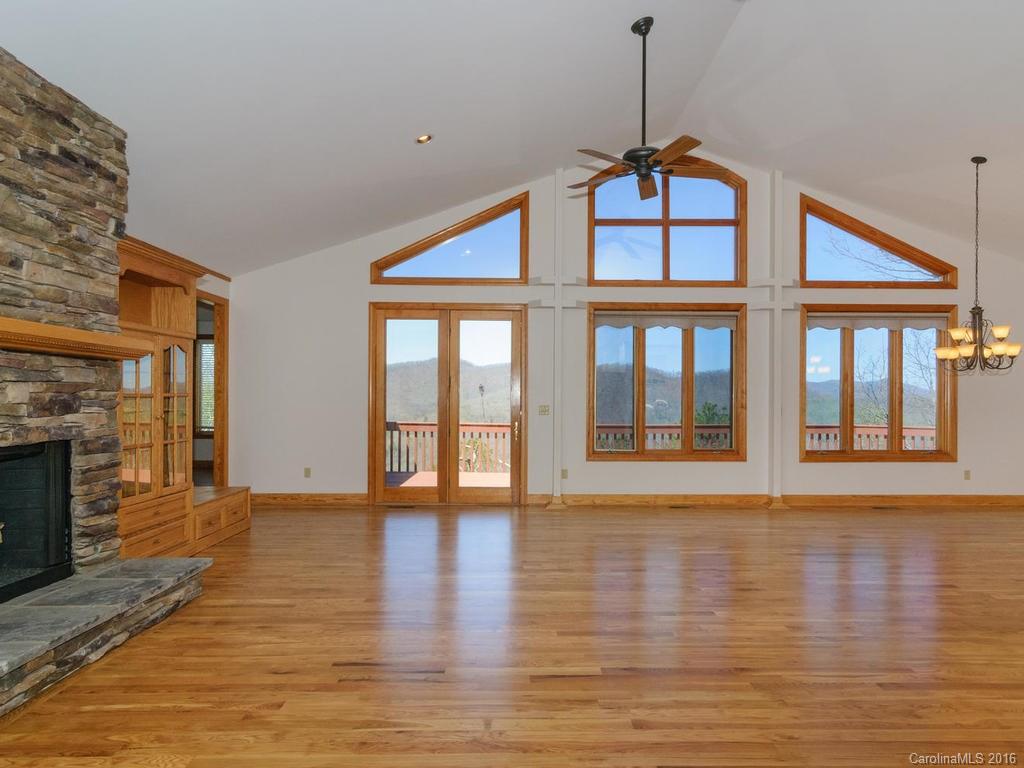 15 Sourwood Drive Mills River NC 28759