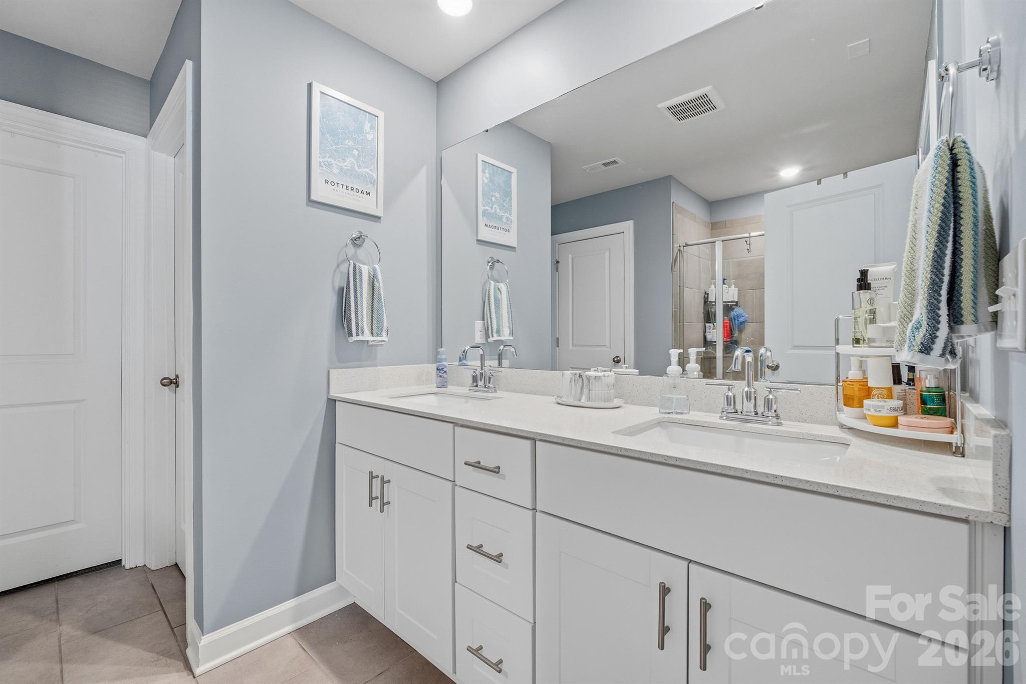 2010 Red Ash Drive Charlotte NC 28215