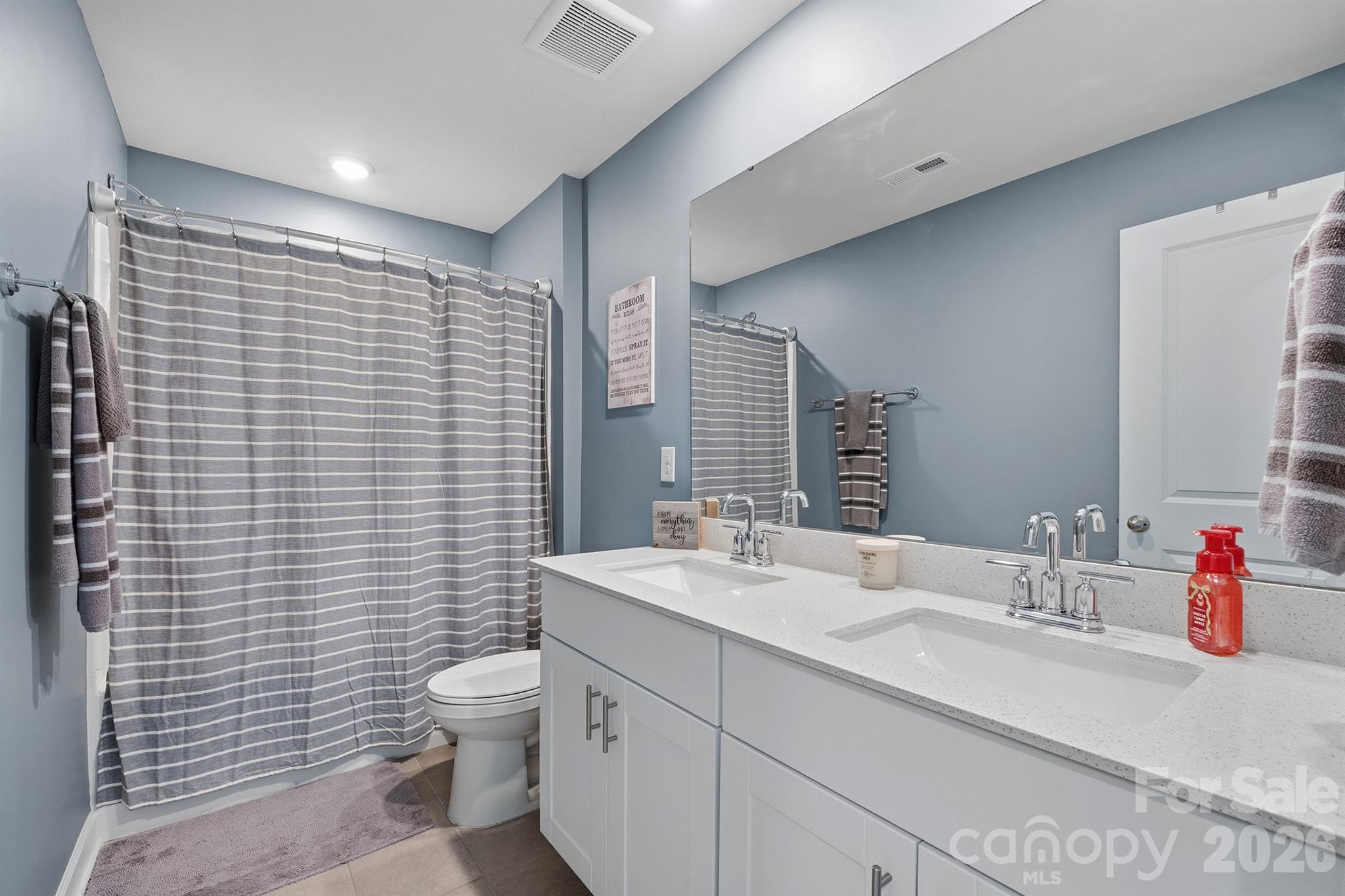2010 Red Ash Drive Charlotte NC 28215