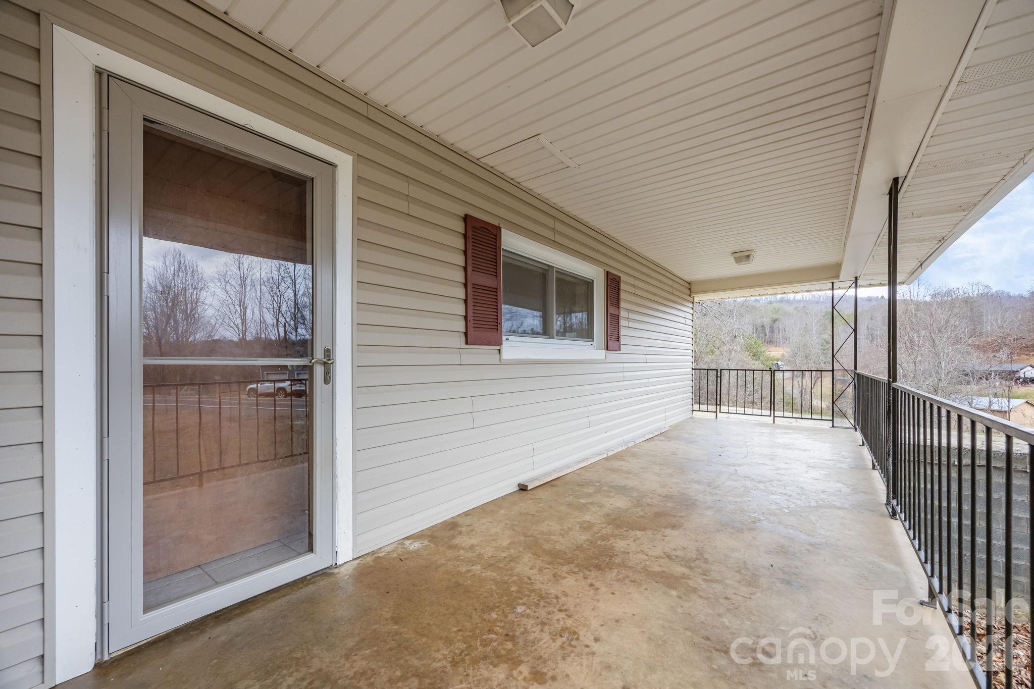 82 Greasy Cove Road Leicester NC 28748
